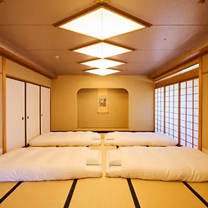 Tobu Levant Tokio